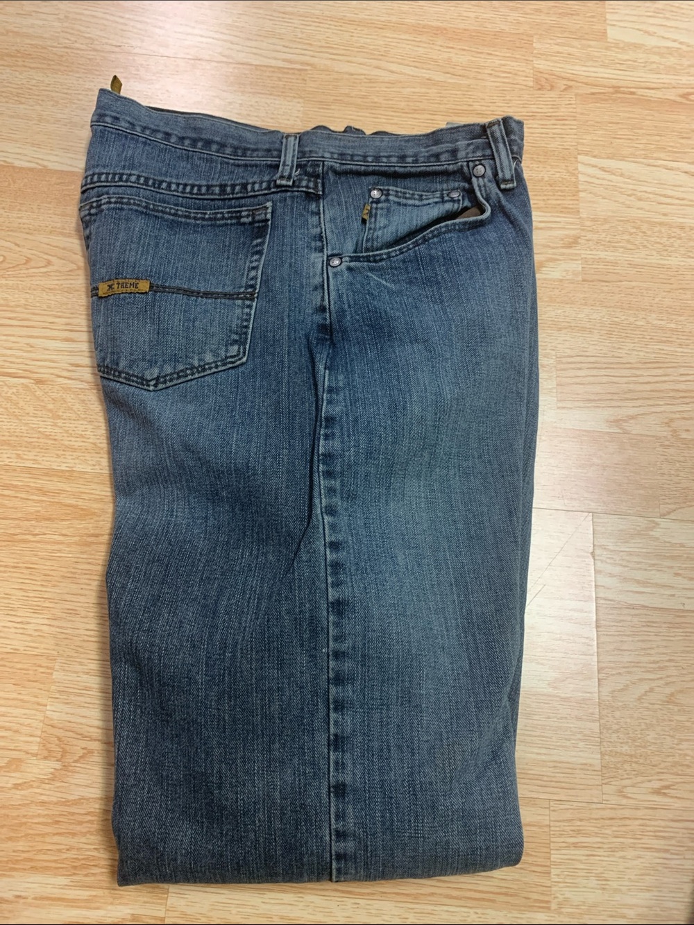 Wrangler twenty x jeans 33x36 great condition! Relaxed fit!